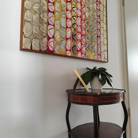 Homestay Avea - Accessible Downtown Retreat Near Hofgarten Augsburg