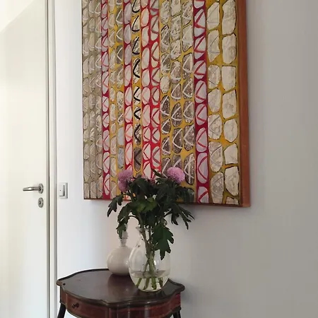 Avea - Accessible Downtown Retreat Near Hofgarten Homestay
