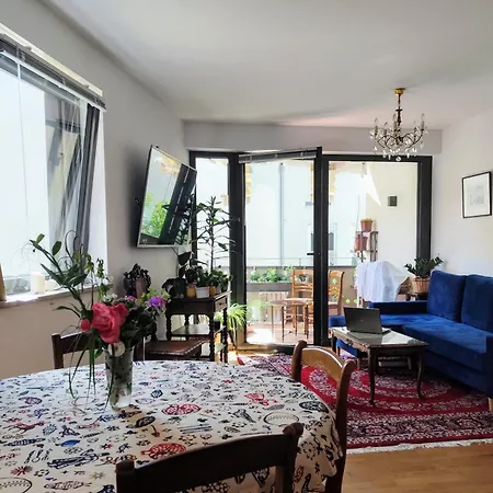 Avea - Accessible Downtown Retreat Near Hofgarten 奥格斯堡