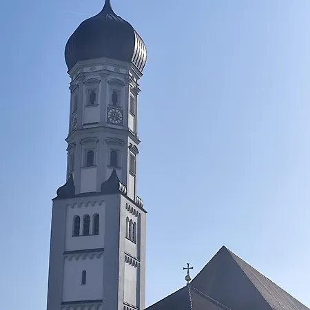 Avea - Accessible Downtown Retreat Near Hofgarten Homestay Augsburg