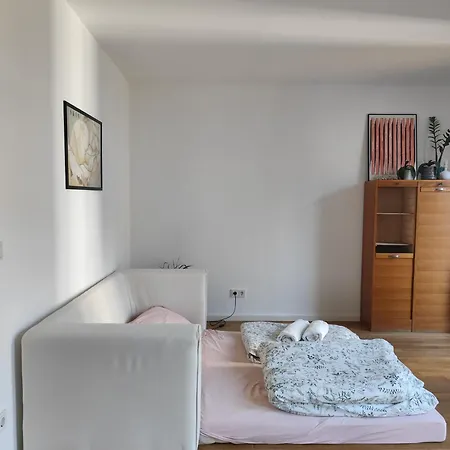 民宿 Avea - Accessible Downtown Retreat Near Hofgarten 奥格斯堡